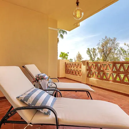 Luxury 2br Apt, Pools, & Tennis Apartmán *