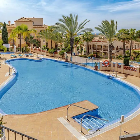 Luxury 2br Apt, Pools, & Tennis Estepona